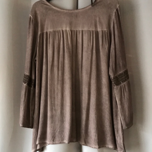 Blouse - Picture 3 of 3